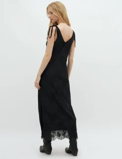 Benecia-M Dress - Zwart