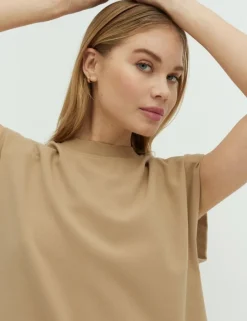 Gianne-M Top - Zand