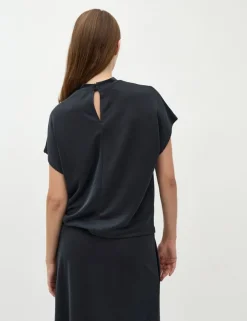 Linea Short-M Top - Zwart