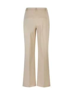 Lucy-M Broek - Zand